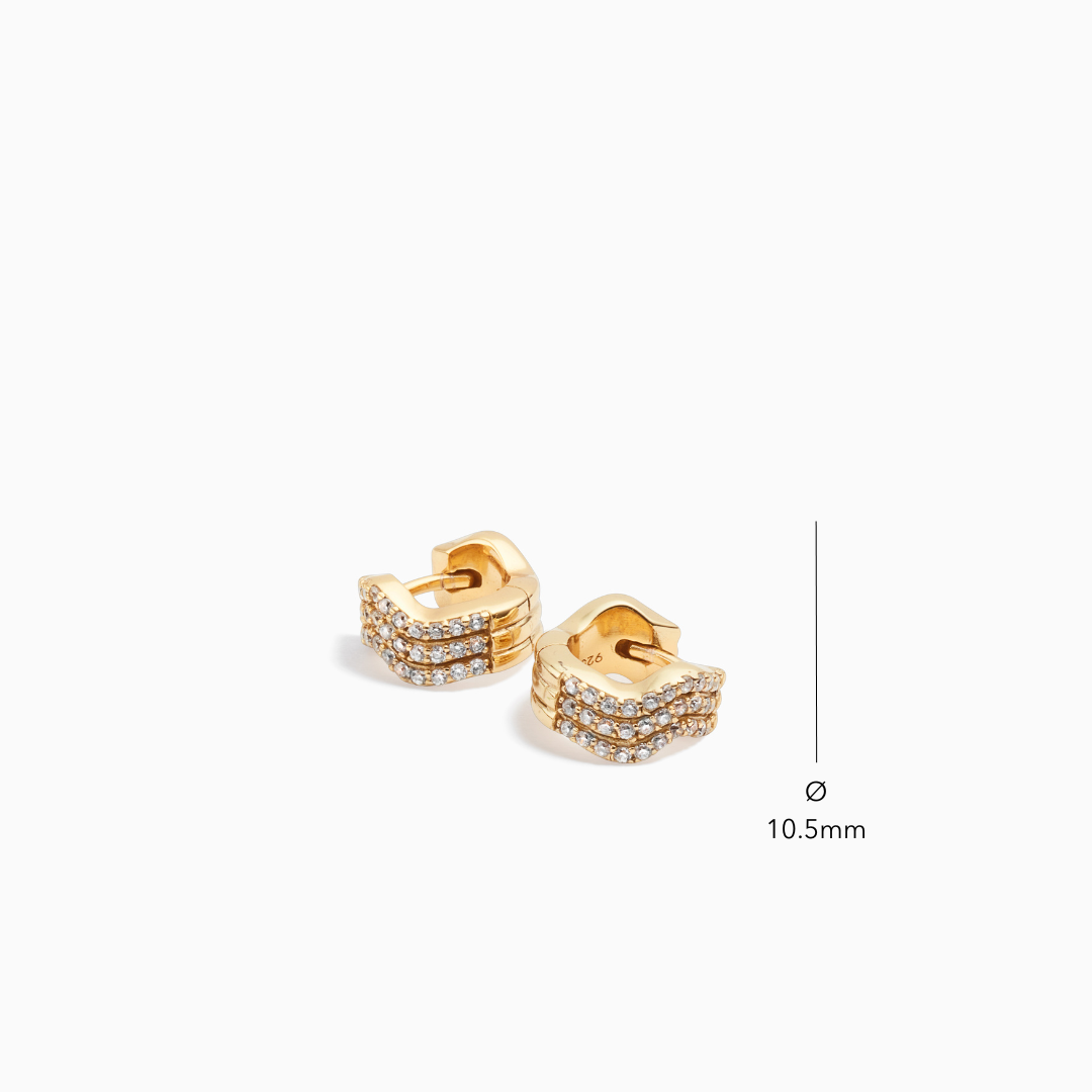 Zirconia Wavy Huggies