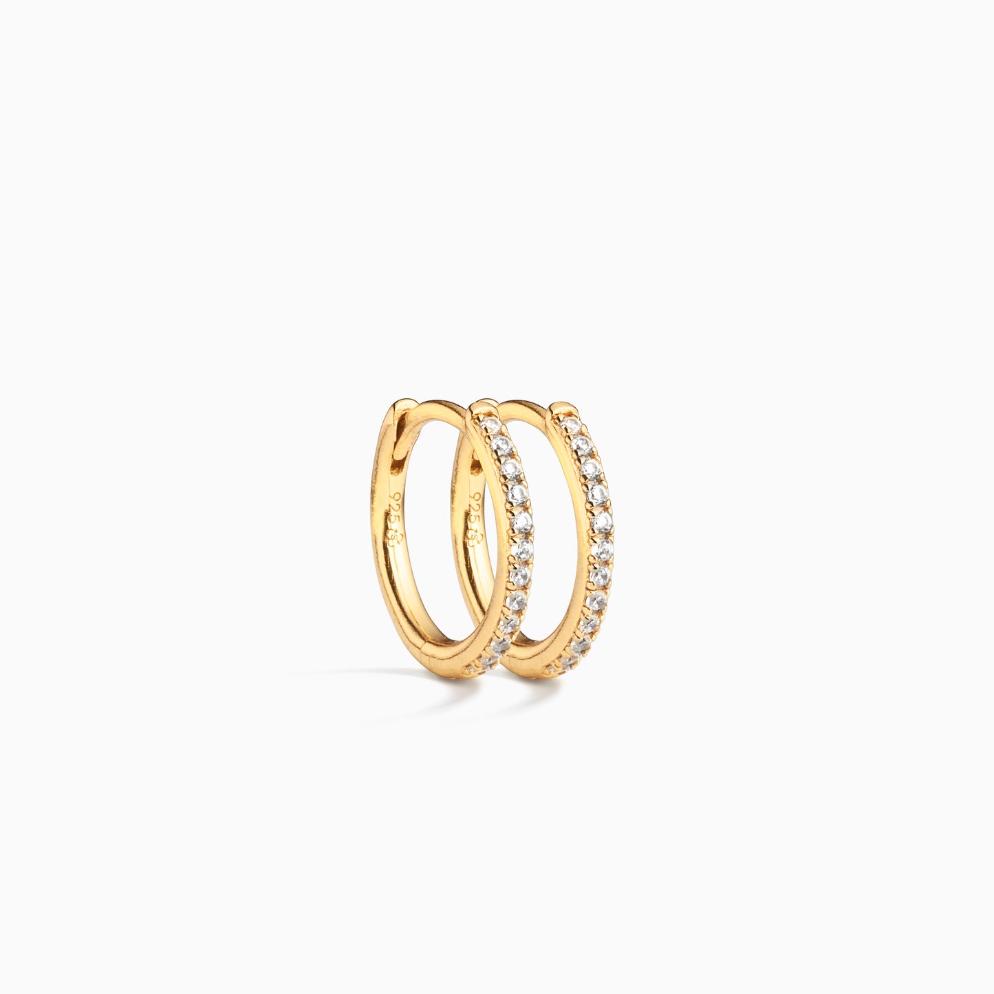 Essential Zirconia Huggies (M)
