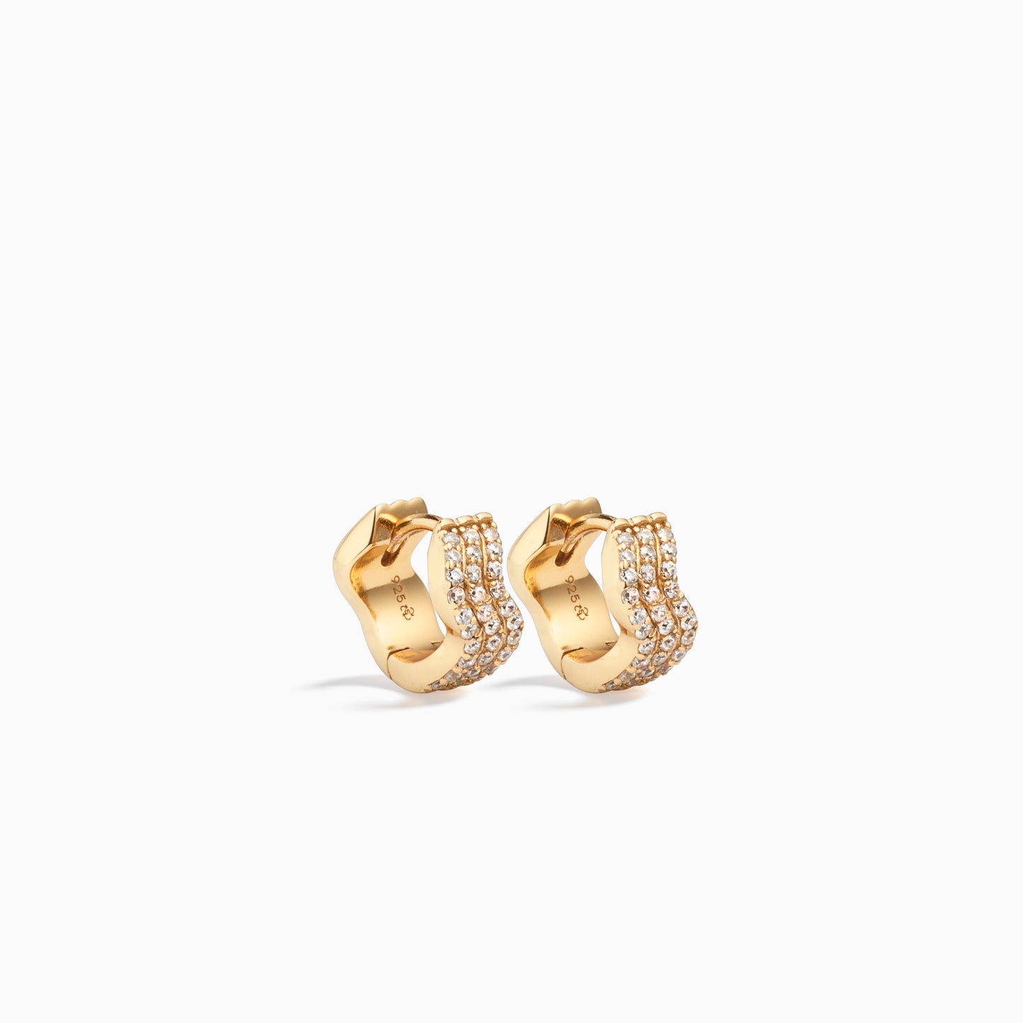 Zirconia Wavy Huggies