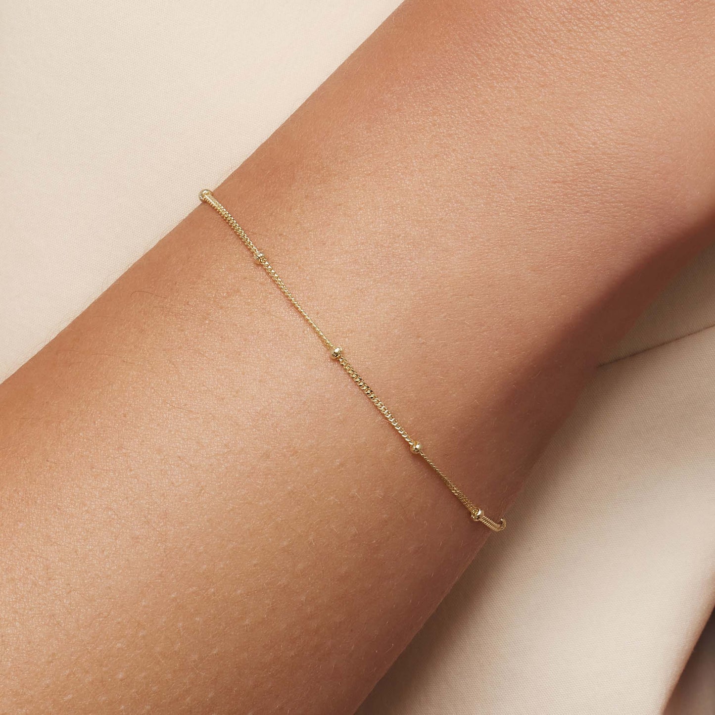 Dotted Chain Bracelet