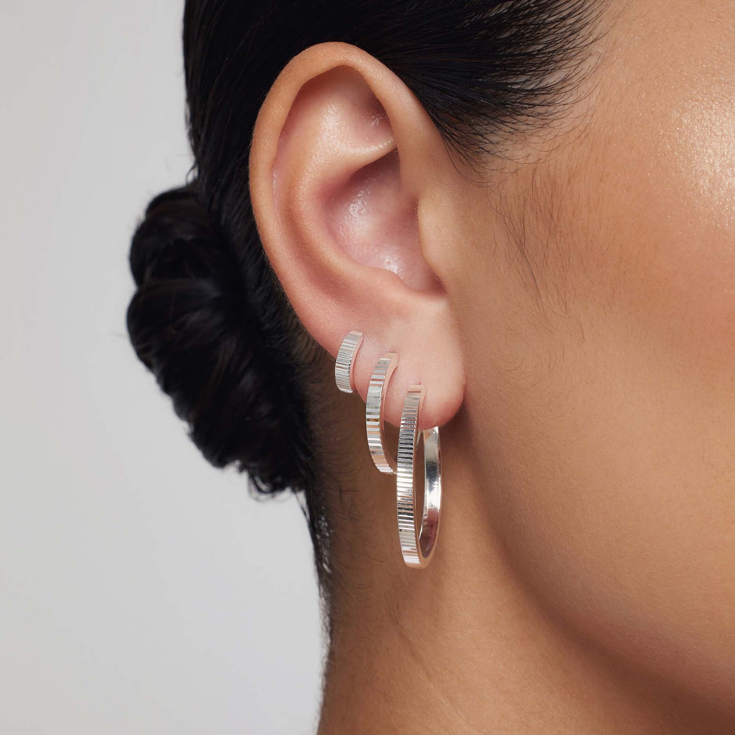 Hailey Statement Hoops