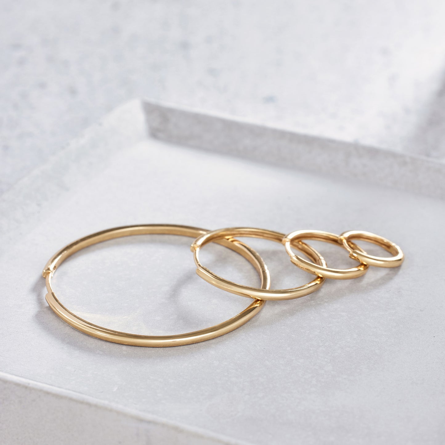 Classic Maxi Hoops