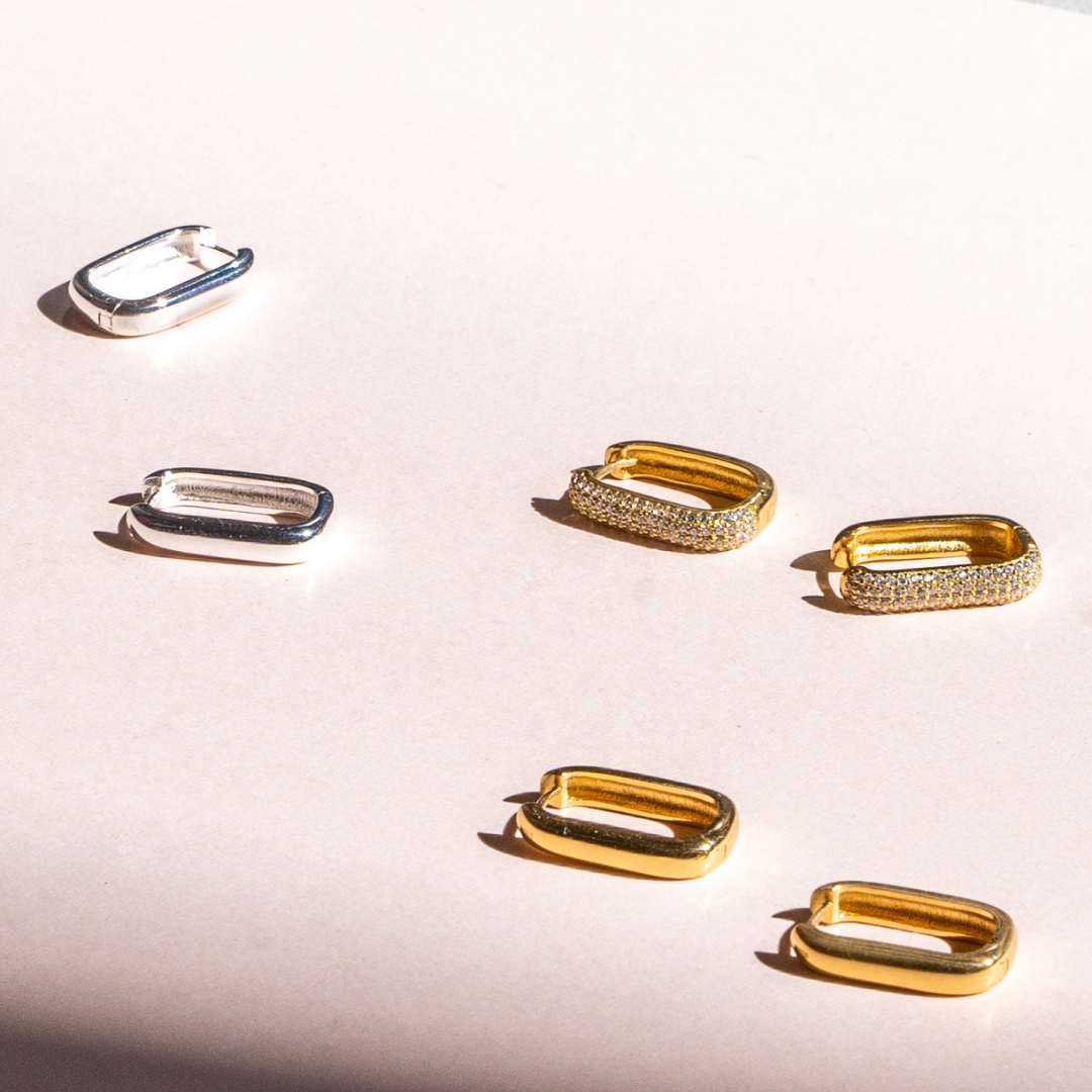 Gouden en zilveren sieraden combineren