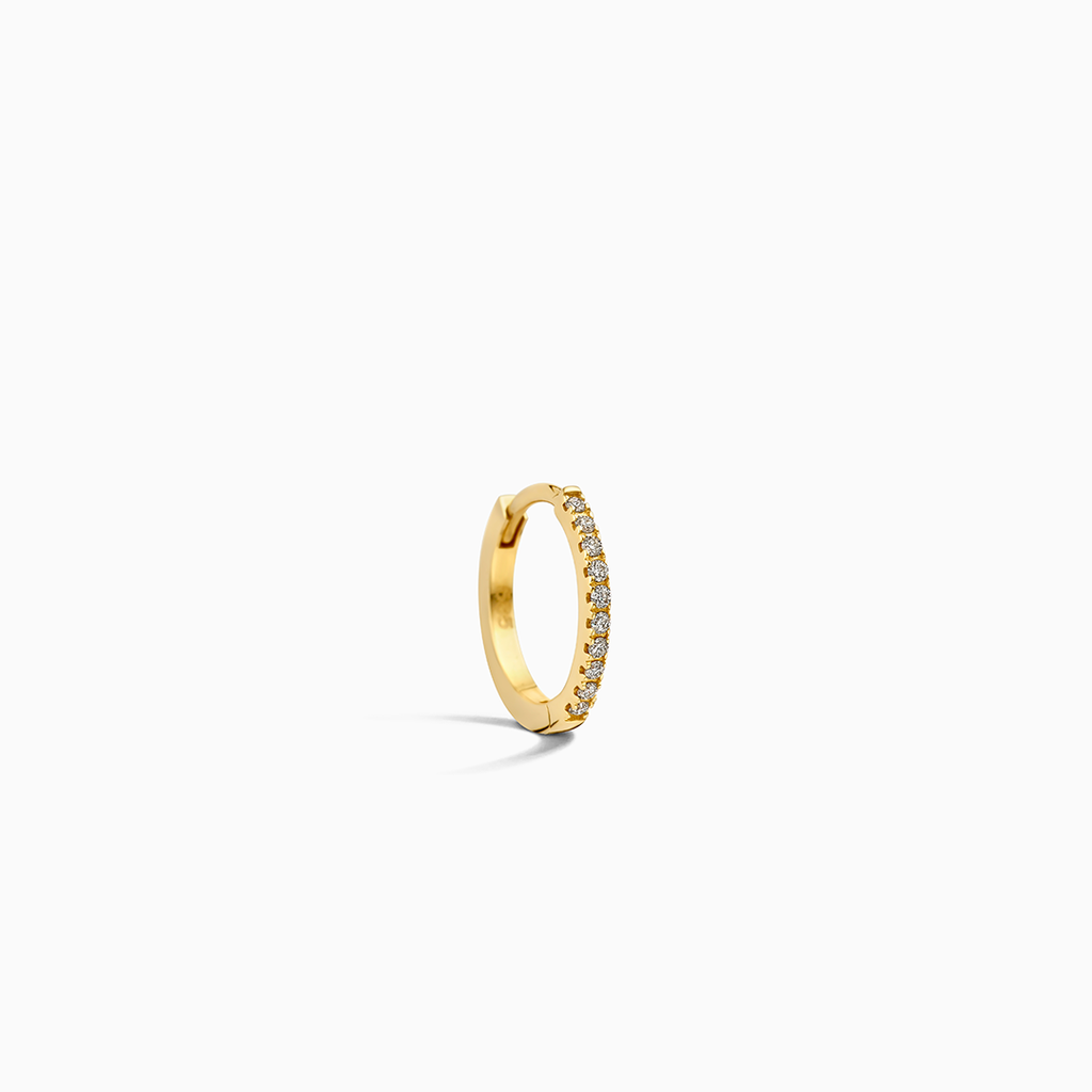 Orecchino Huggie con Diamante Singolo (12mm)
