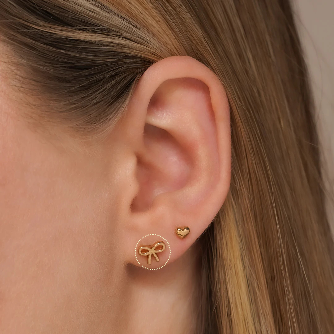Bow Flatback Stud Earring