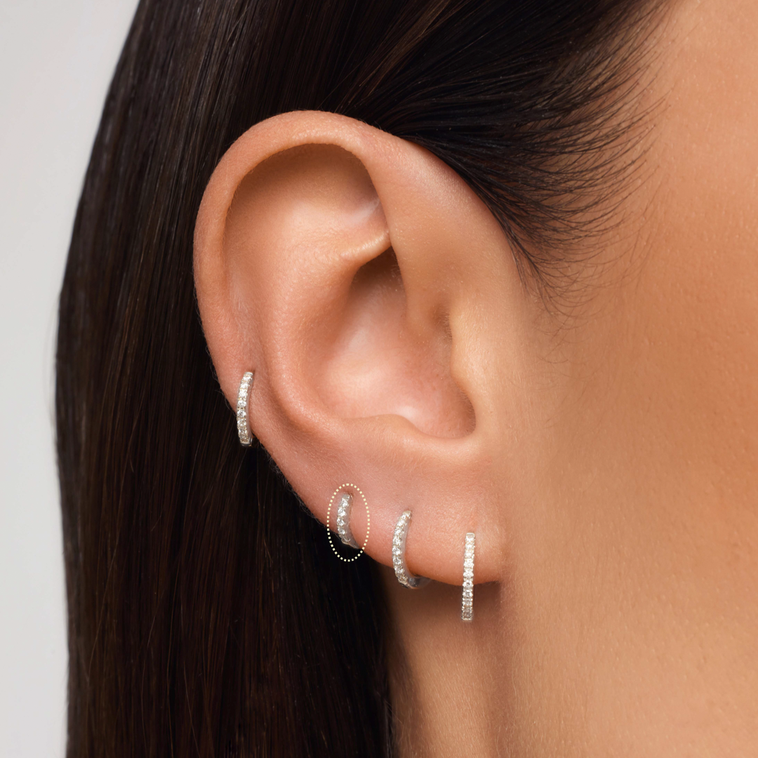 Single Diamond Huggie (8mm)