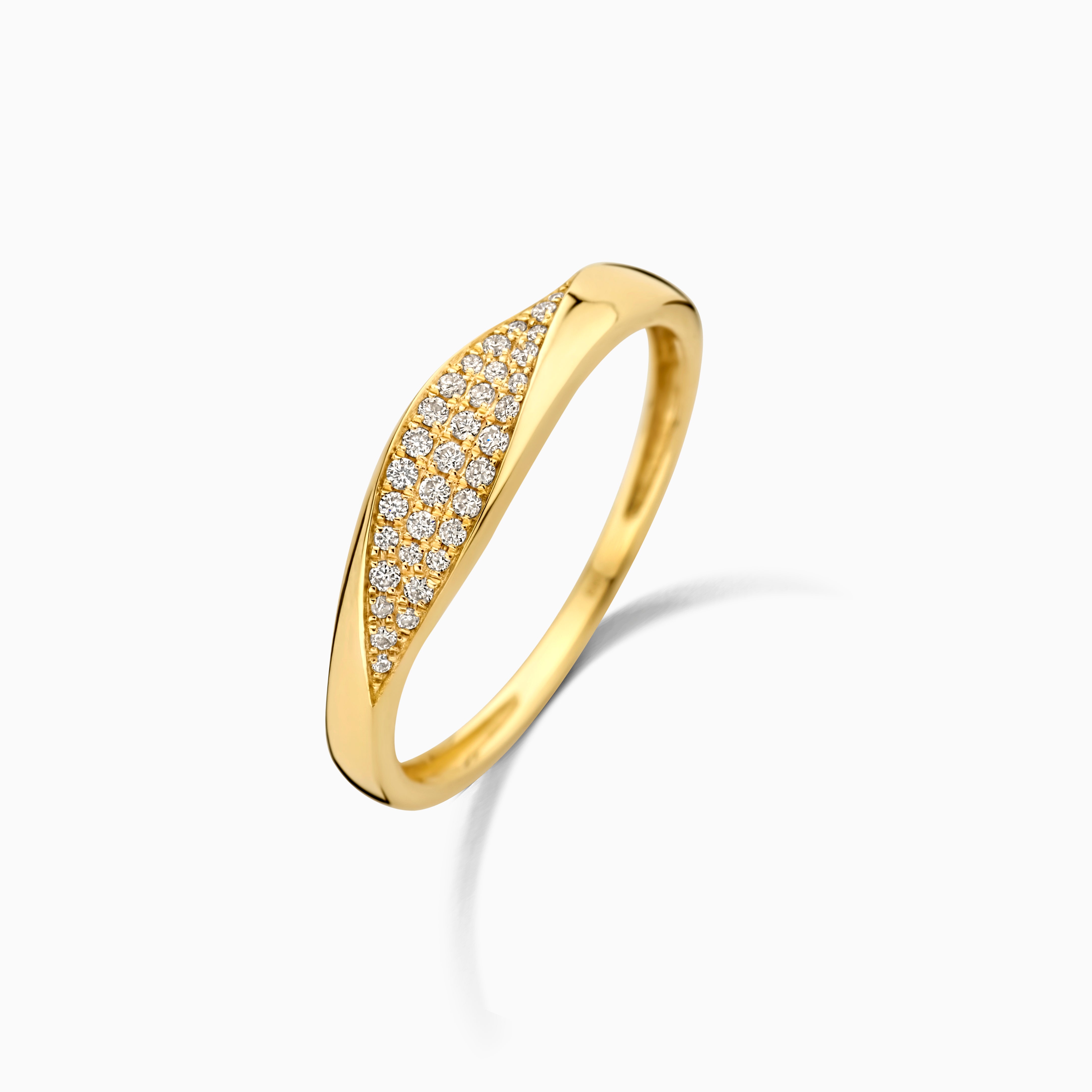 Diamond Pavé Twist Ring