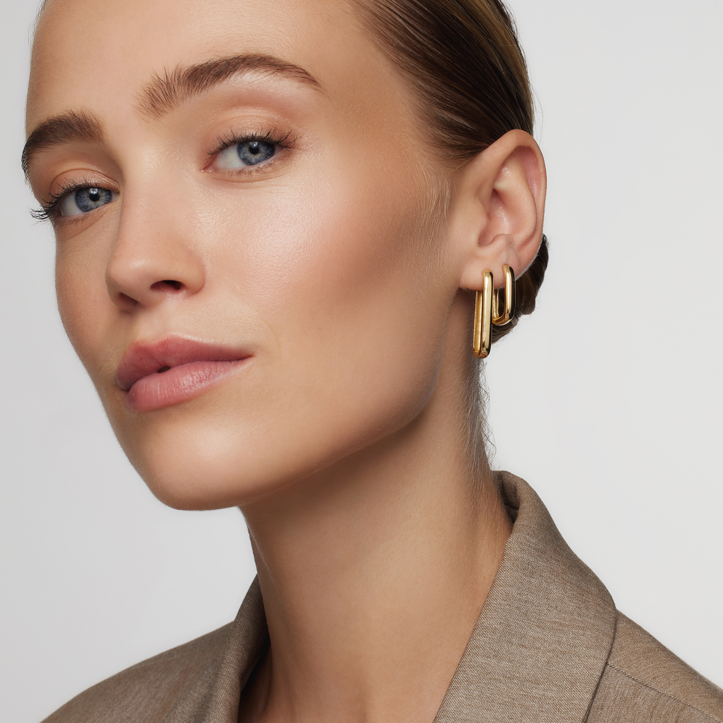 Icon Hoops:

Orecchini Icona
