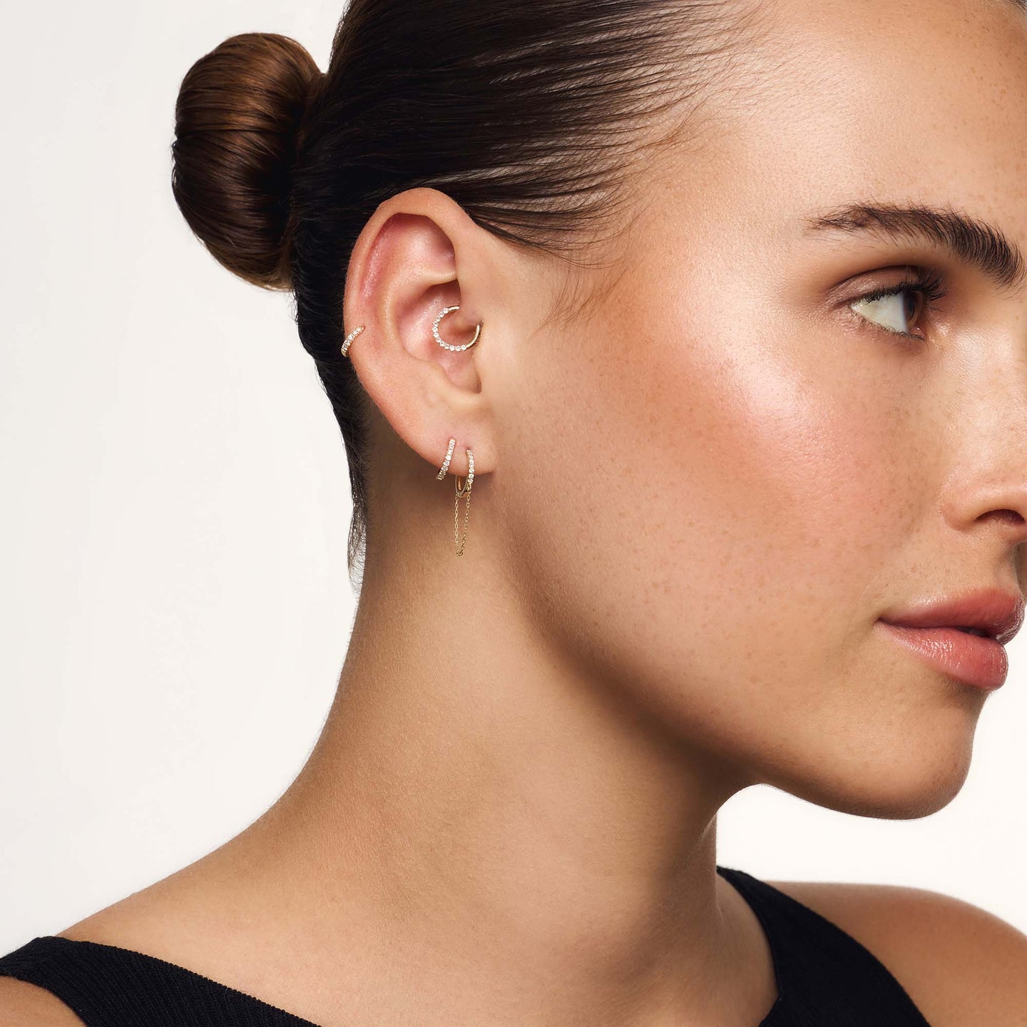 Diamond Chain Huggie (10mm)