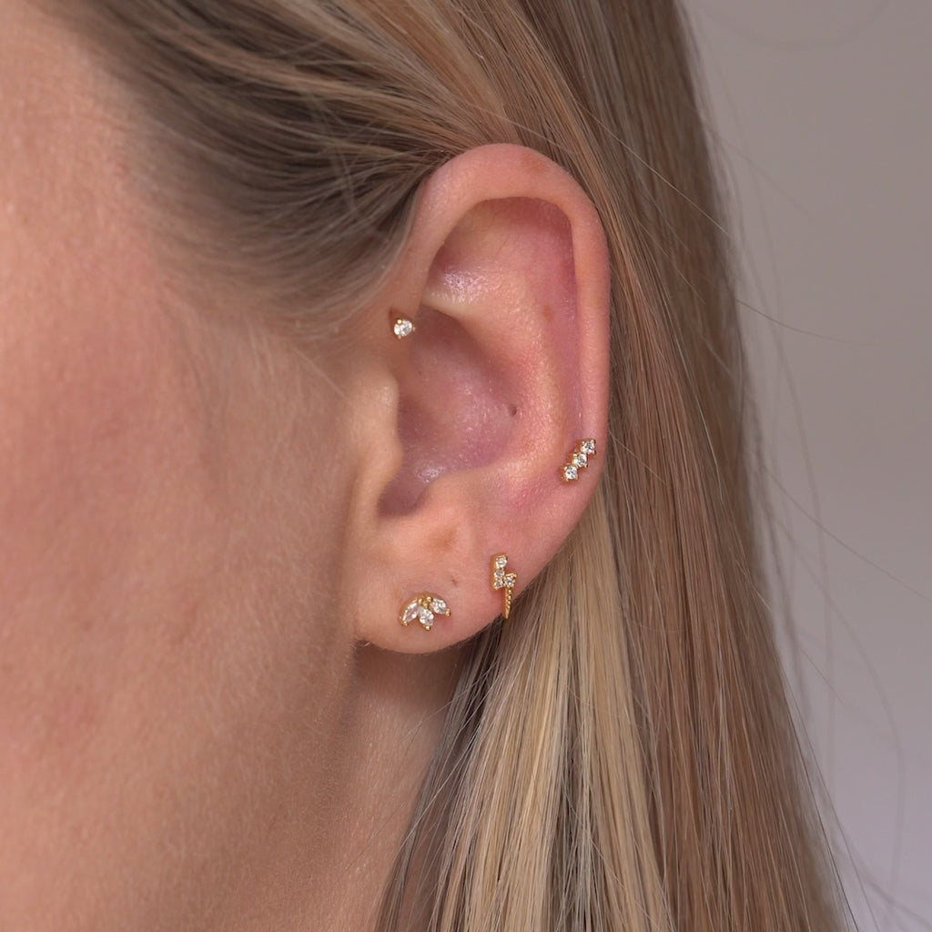 Lily Flatback Stud Earring