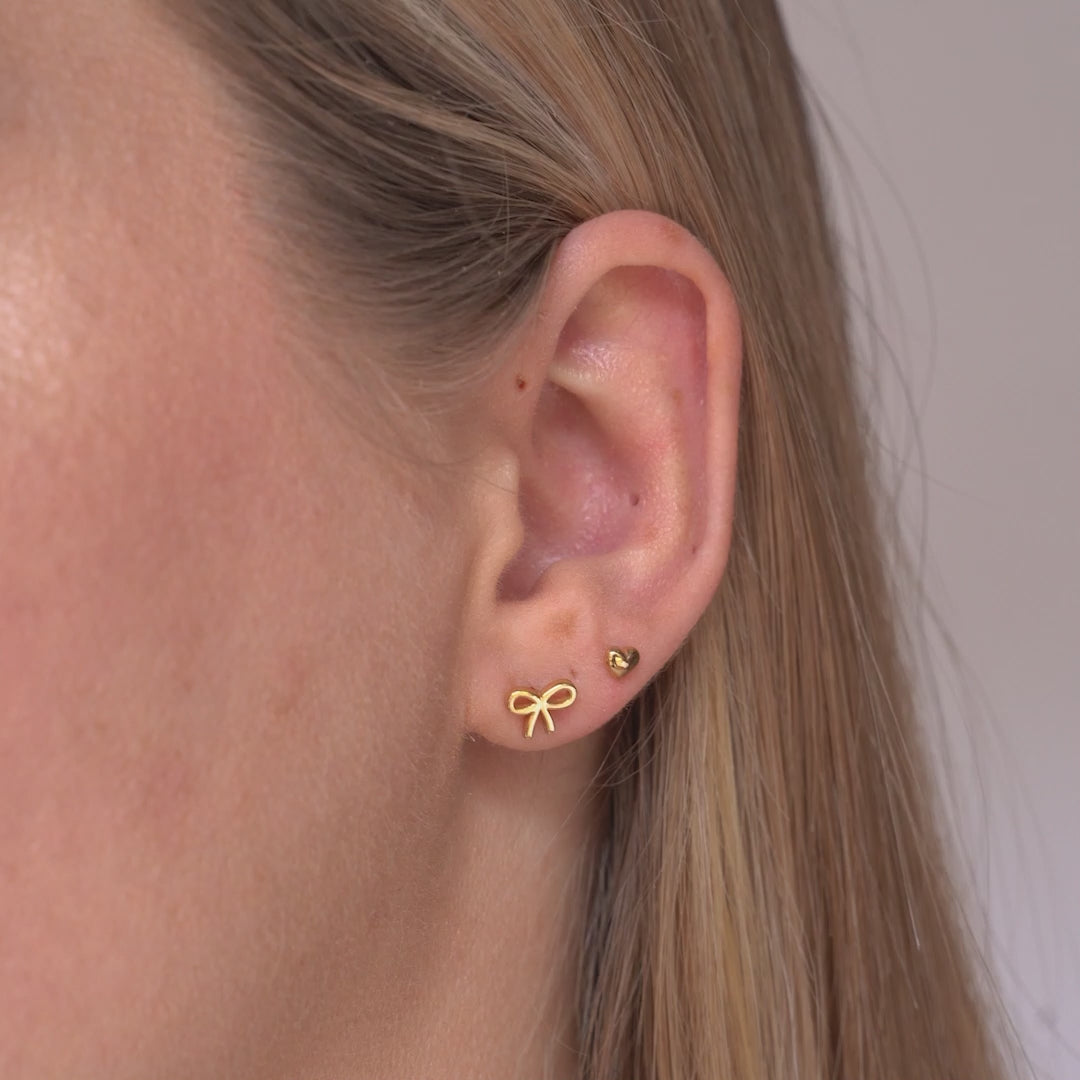 Bow Flatback Stud Earring