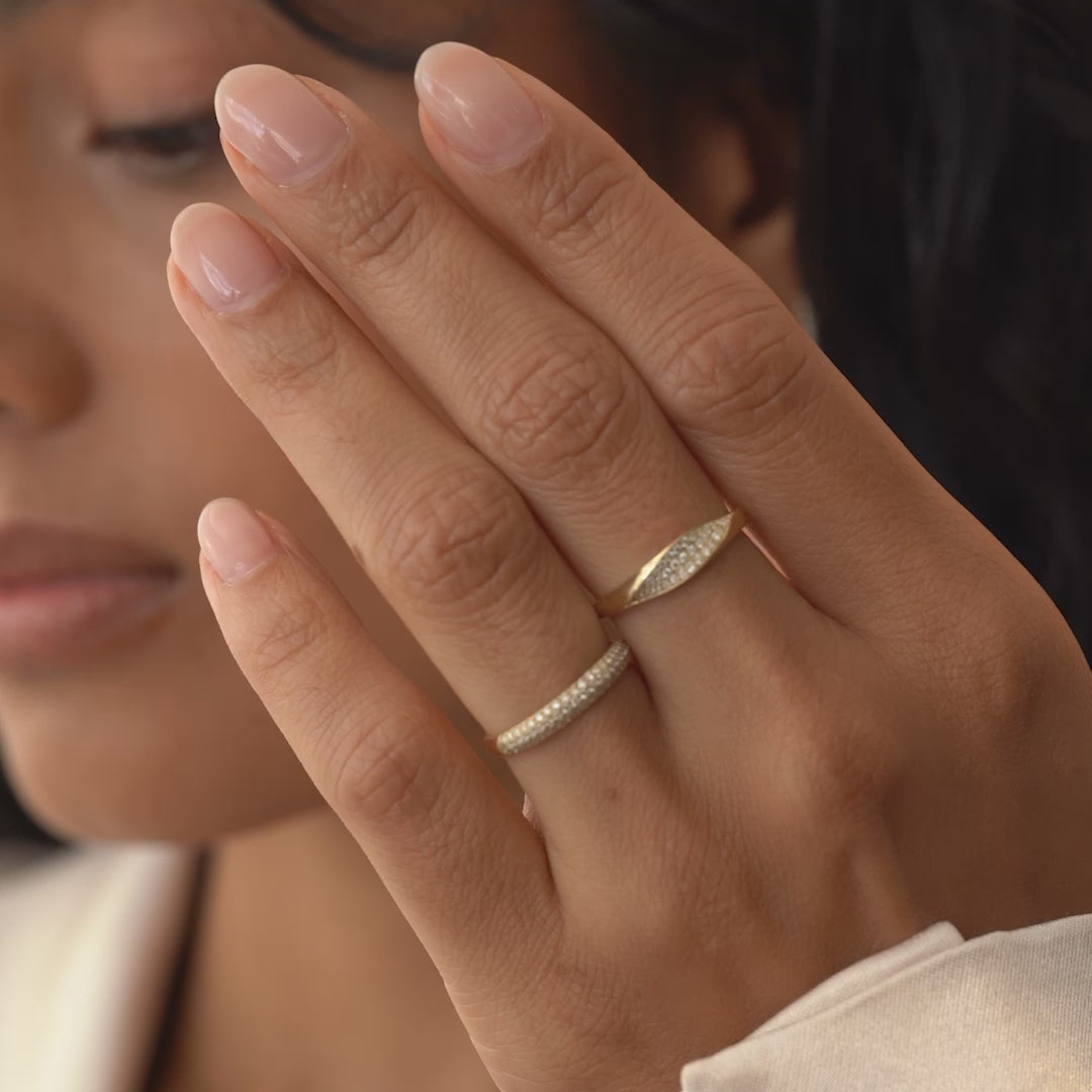 Diamond Pavé Twist Ring